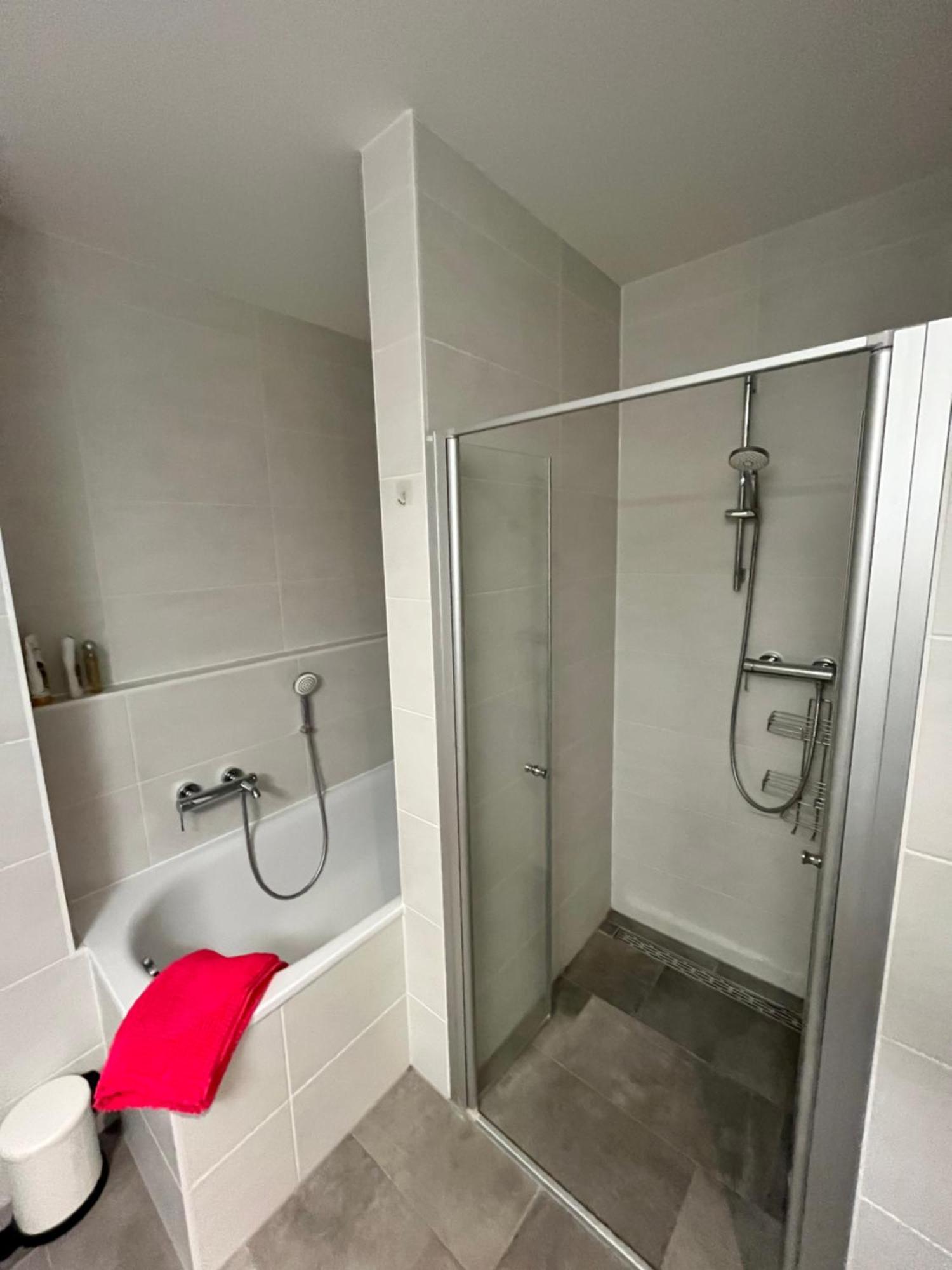Appartamento 2 Bedroom In Gasperich Lussemburgo